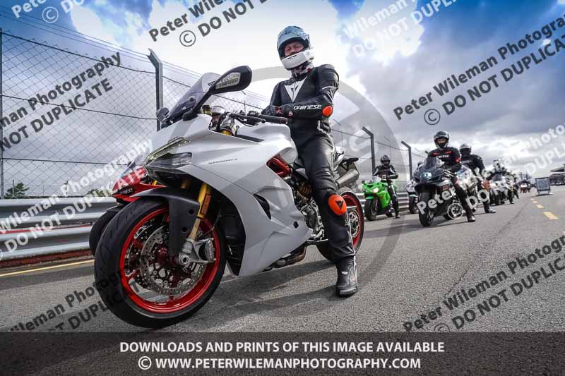 donington no limits trackday;donington park photographs;donington trackday photographs;no limits trackdays;peter wileman photography;trackday digital images;trackday photos